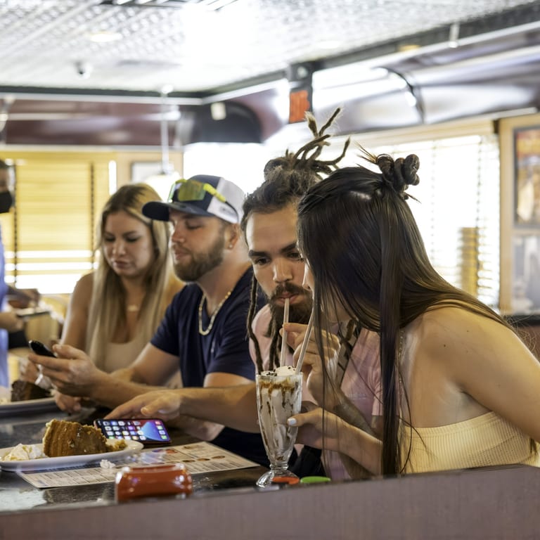 Find a Moonlite Diner Near You!