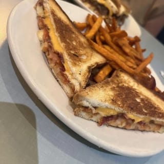 Classic Grilled Cheese Sandwich