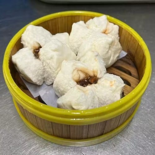 BBQ Pork Bun 蜜汁叉燒包.