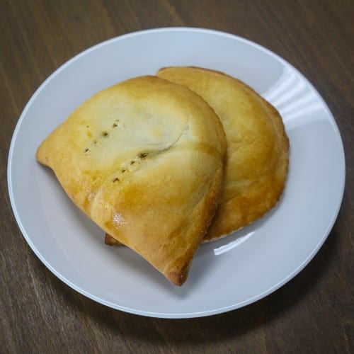 Coco Bread/Veggie&Cheese.