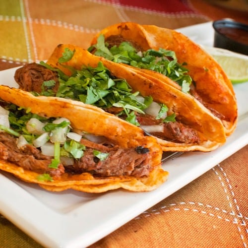 Tacos De Barbacoa De Res.