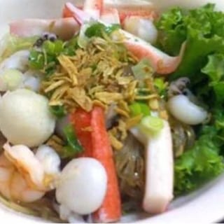 Seafood with Egg Noddle Soup - Mi Hai Vi