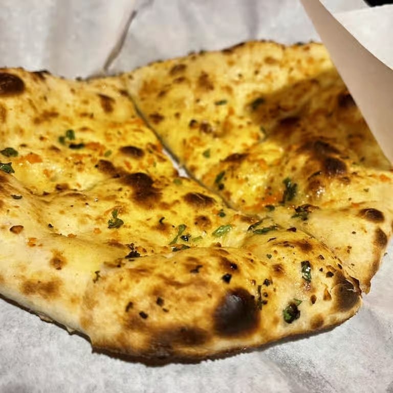 Garlic Naan: A Flavorful Indian Delight