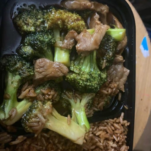 Beef with Broccoli Plate (Pick 2 Appetizer).