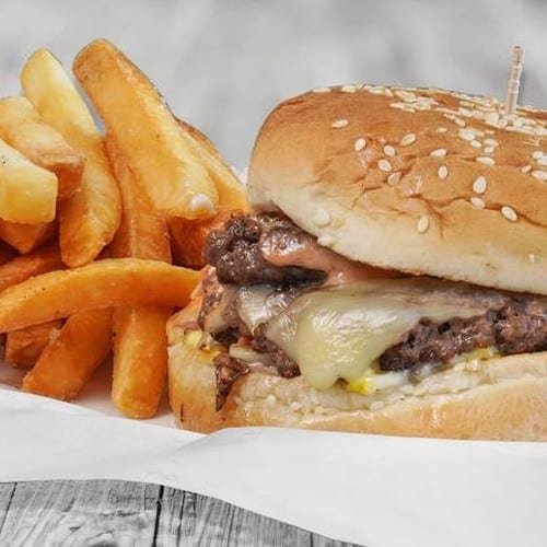 Deluxe Double Cheeseburger.