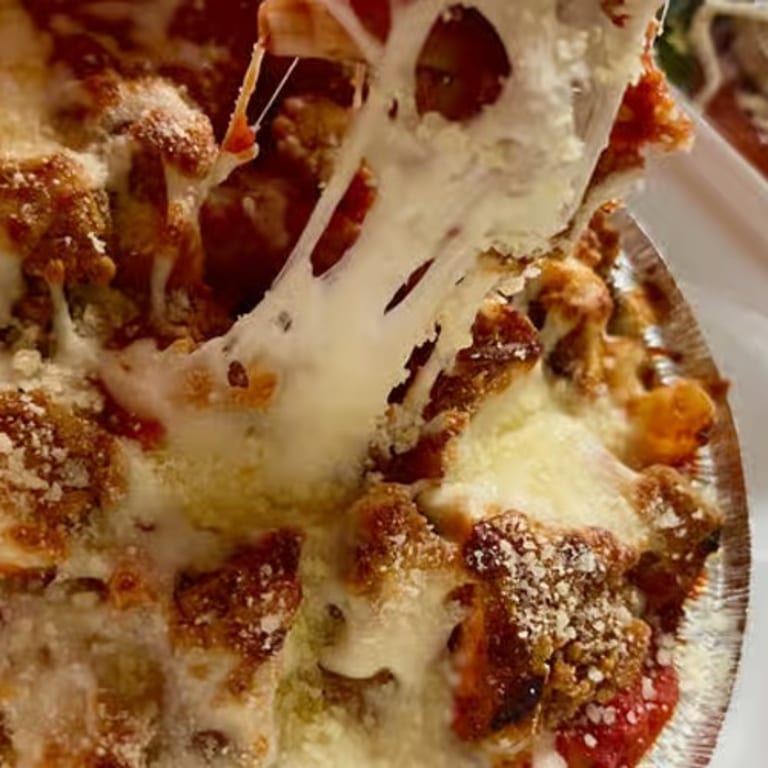 Delicious Cannoli: A Sweet Italian Treat