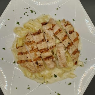 Chicken Fettuccine Alfredo