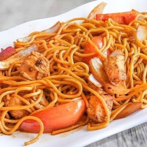 Chicken Tallarin Saltado.