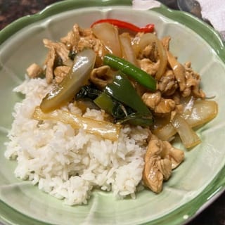 Spicy Thai Basil Leaves (LUNCH)