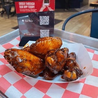 Bone-In Wings (6 PC)