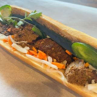 B18. Lemongrass Beef / Bánh Mì Bò Nướng Xã