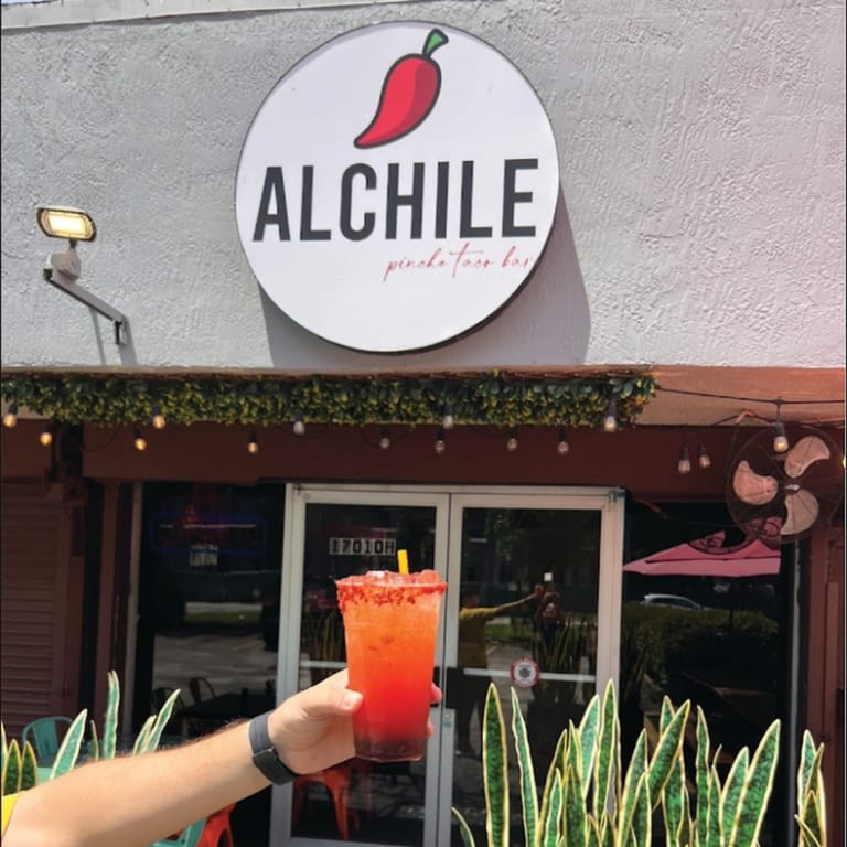 Welcome To Al Chile Taco Bar🌮