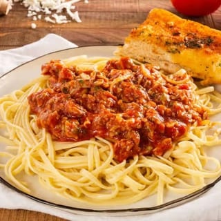 Linguini and Clams (Red or White) a La Francesca