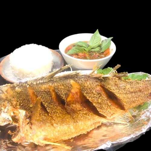 R8. Whole Fried Fish with Thai Special Sauce.