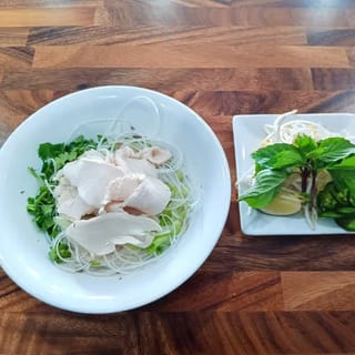 P12.  Pho chicken