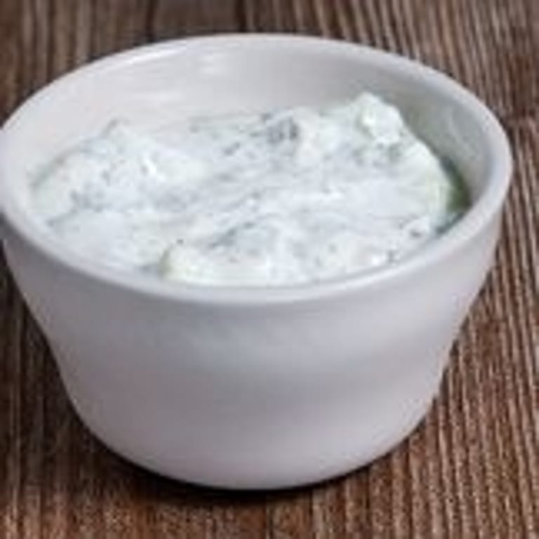 Fresh Cucumber Salad: A Refreshing Mediterranean Side