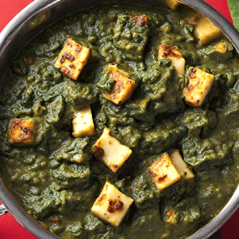 Delicious Saag Dishes at Our Indian Restaurant