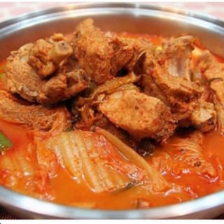 Kimchi Hot Pot (옛날 김치전골)