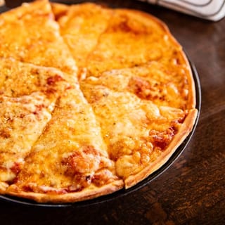 Seven Cheese Pizza (Medium)