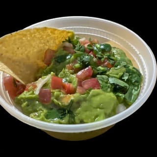 Fresh Guacamole/corn chips