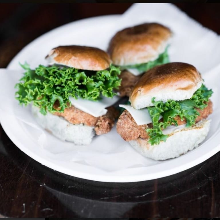 Finger-Lickin' Good Fried Chicken Delights