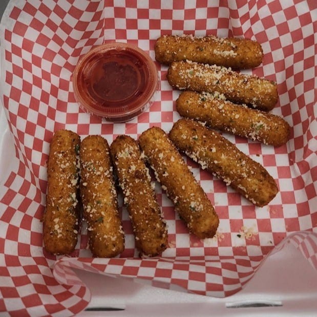 Mozzarella Sticks X8.