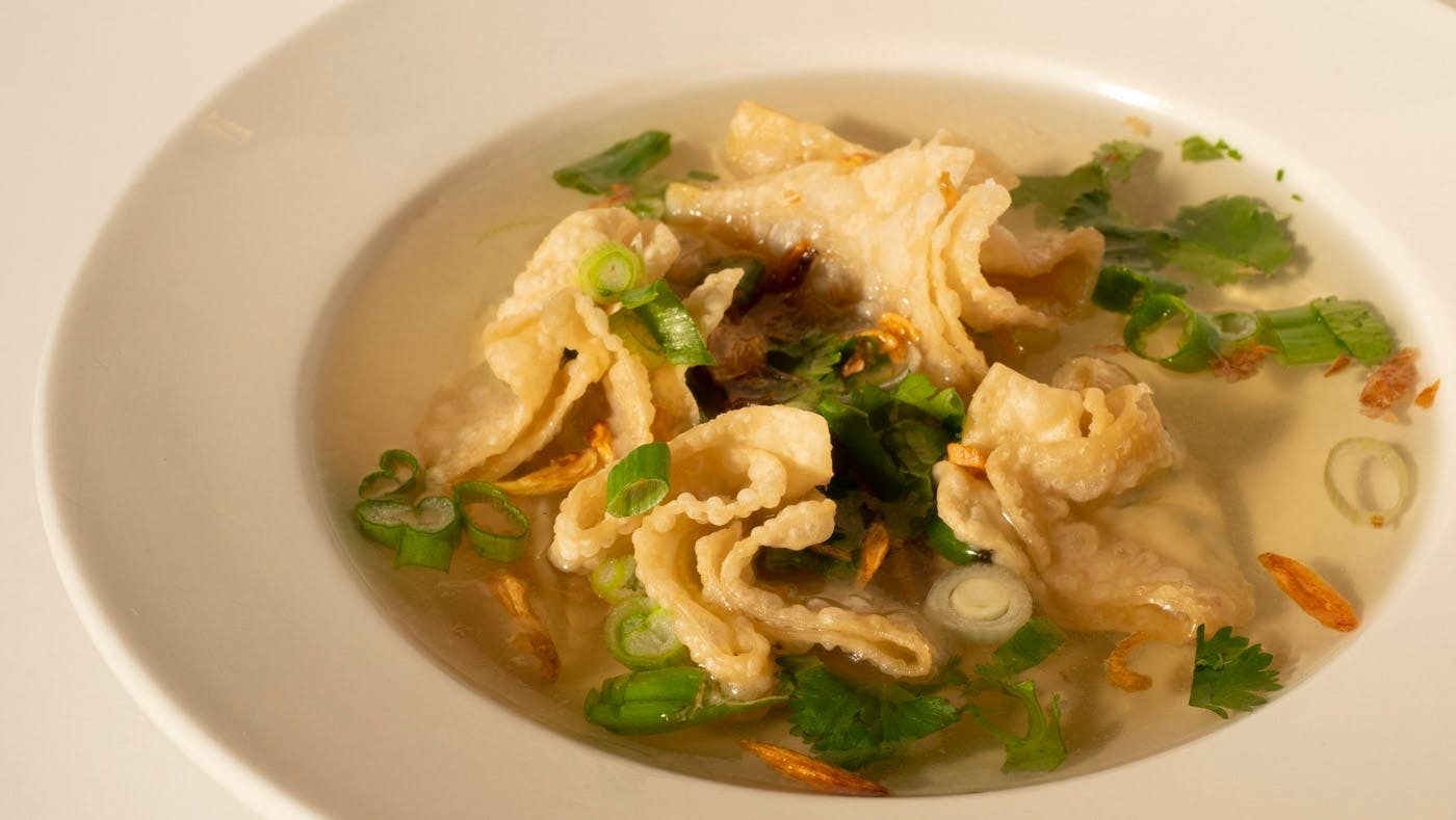 Vegetarian Won Ton Soup - 12OZ.