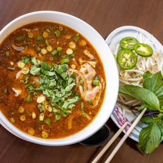 Spicy Lemongrass (Soup with Beef Broth)