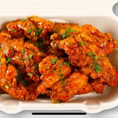 10 Pieces: Garlic Soy Sauce Fried Chicken.