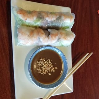9. Fresh Spring Roll (2) / Gỏi Cuốn (2)
