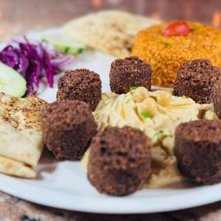 Falafel & Hummus Dinner +1PT