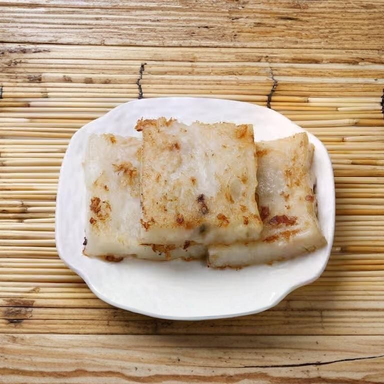 Pan-fried Turnip Cake / 臘味蘿卜糕.