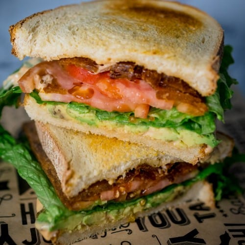 BLAT ( Bacon Lettuce Avocado Tomato).
