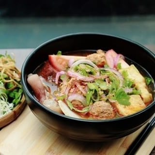 BBH1.  BUN BO HUE- Hue Style Spicy Noodle Soup