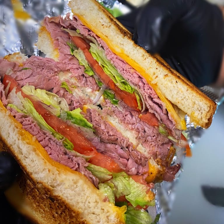 Welcome to 6th Street Deli