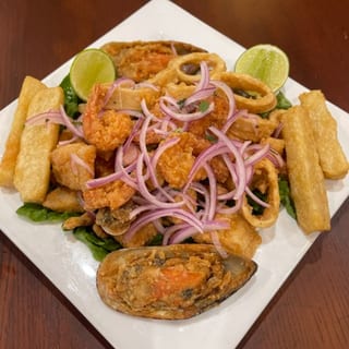 Fried Mixed Seafood / Jalea Mixta