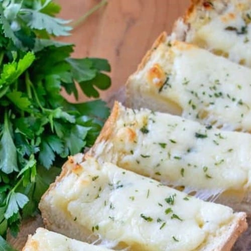 Garlic Bread with Melted Mozzarella (2 piece).