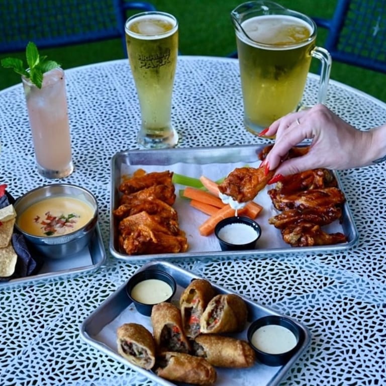 Bar & Grill Catering for Your Event in Houston