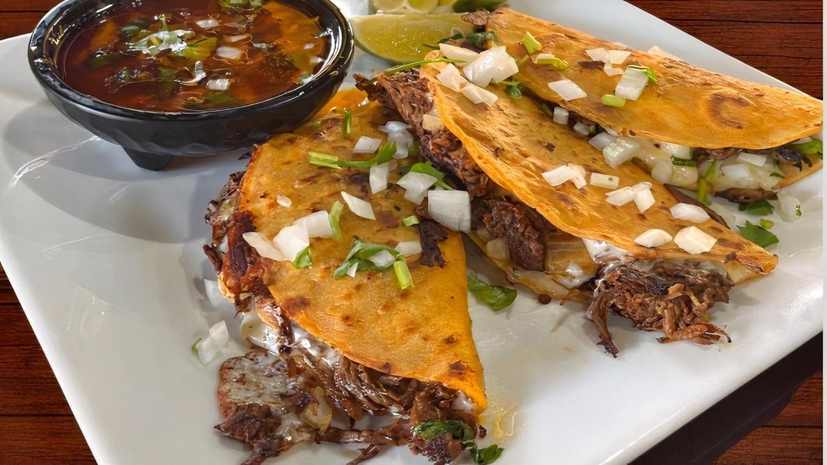 Birria Tacos Lunch {2}.