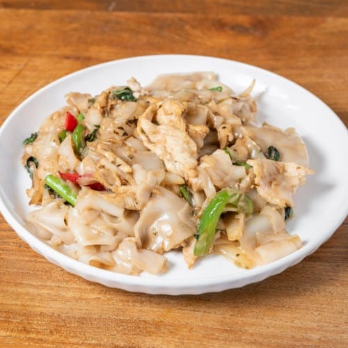Pad Kee Mao (Drunken Noodles).