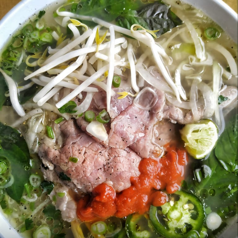 Pho, Spring Rolls, and More – Always Fresh 🍜 