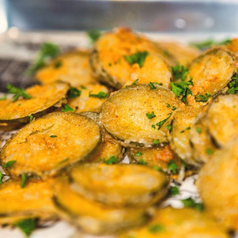 Crunchy Fried Pickles: A Bar Favorite