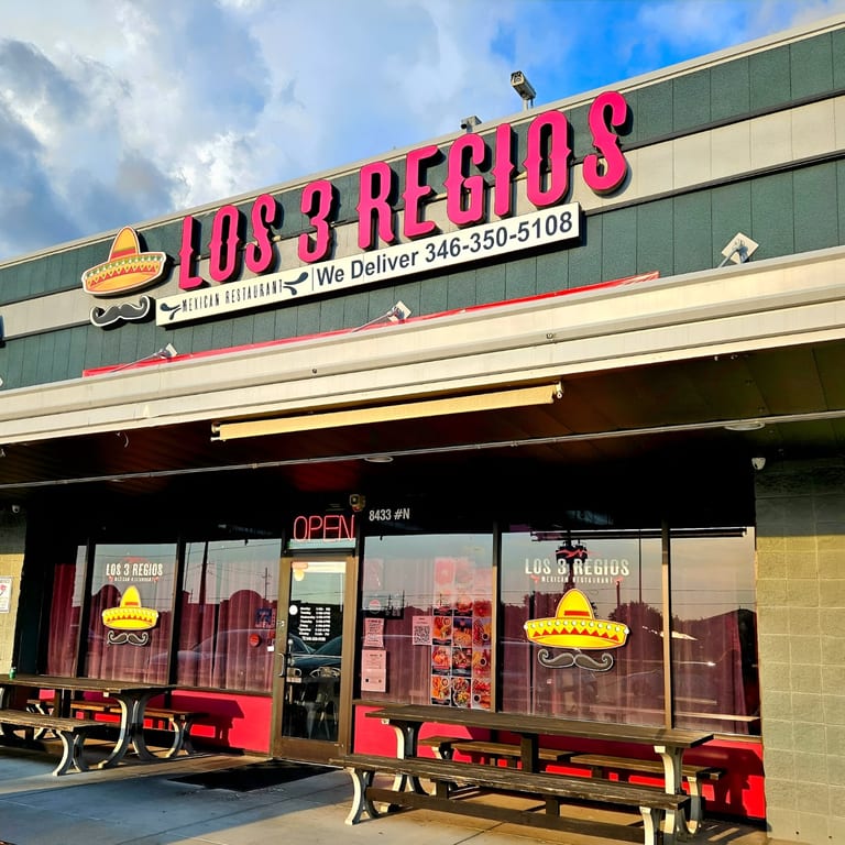 Welcome to Los 3 Regios Mexican Restaurant🌮