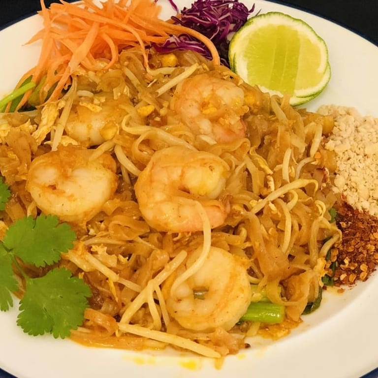 Authentic Thai Flavors and Favorites