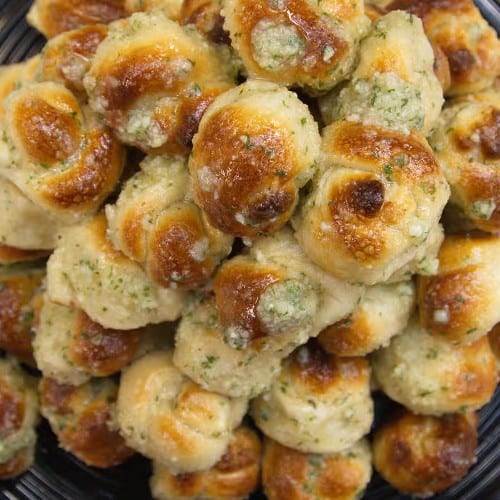 Garlic Knots.