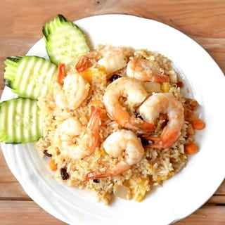 Kao Pad Goong Ga-Ree Fried Rice (Yellow Curry Fried Rice)