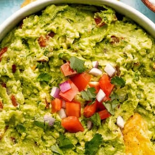 Guacamole 2 oz