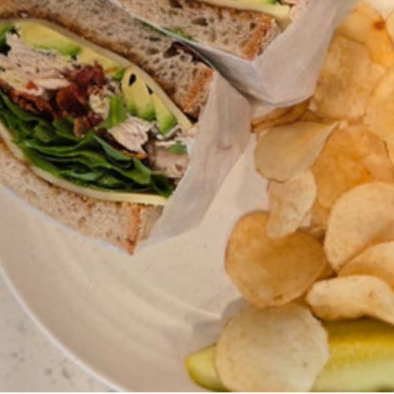 Savory Chipotle Chicken Wrap Delights