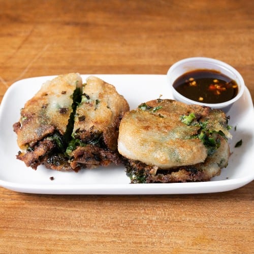 Kanom Gui Chai "Chive Cake".