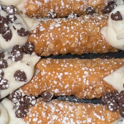 Cannoli.